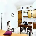 Elegant Studio In Rome Near Historic Centre 402 M² Parking Included