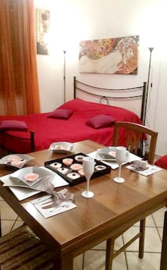Elegant In Near Historic Centre 402 M² Parking Included